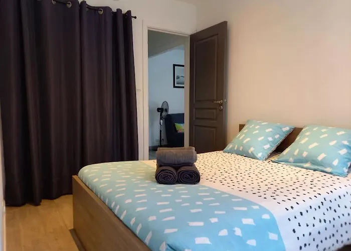 Cosy T2, Meuble De Tourisme 3 Etoiles, Parking Ferme , 2velos, Wi-fi, Clim * Narbonne